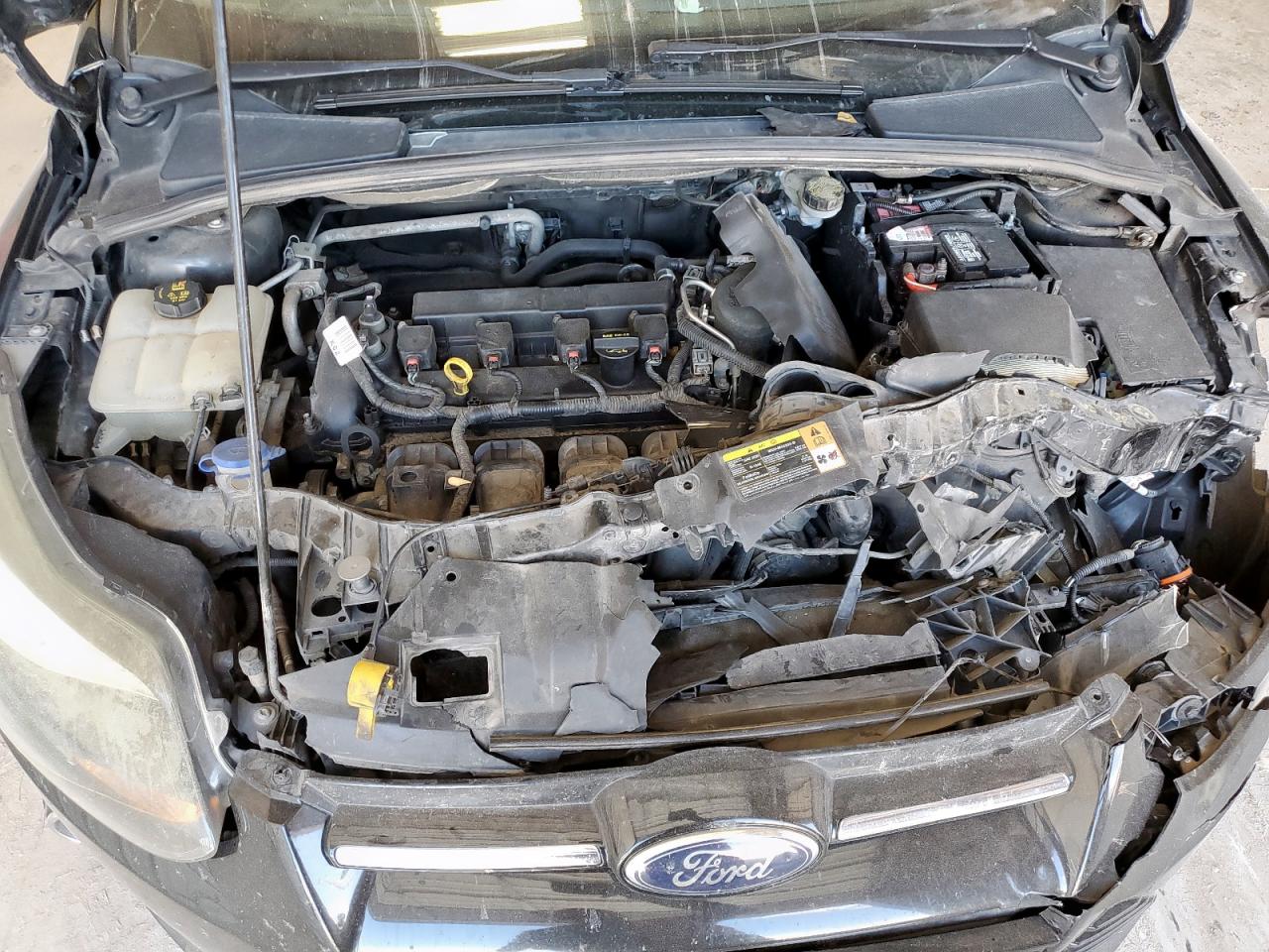 2014 Ford Focus Titanium VIN: 1FADP3N23EL192924 Lot: 85731195