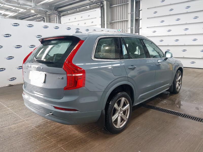 2022 VOLVO XC90 CORE B5 MHEV AWD AUT 