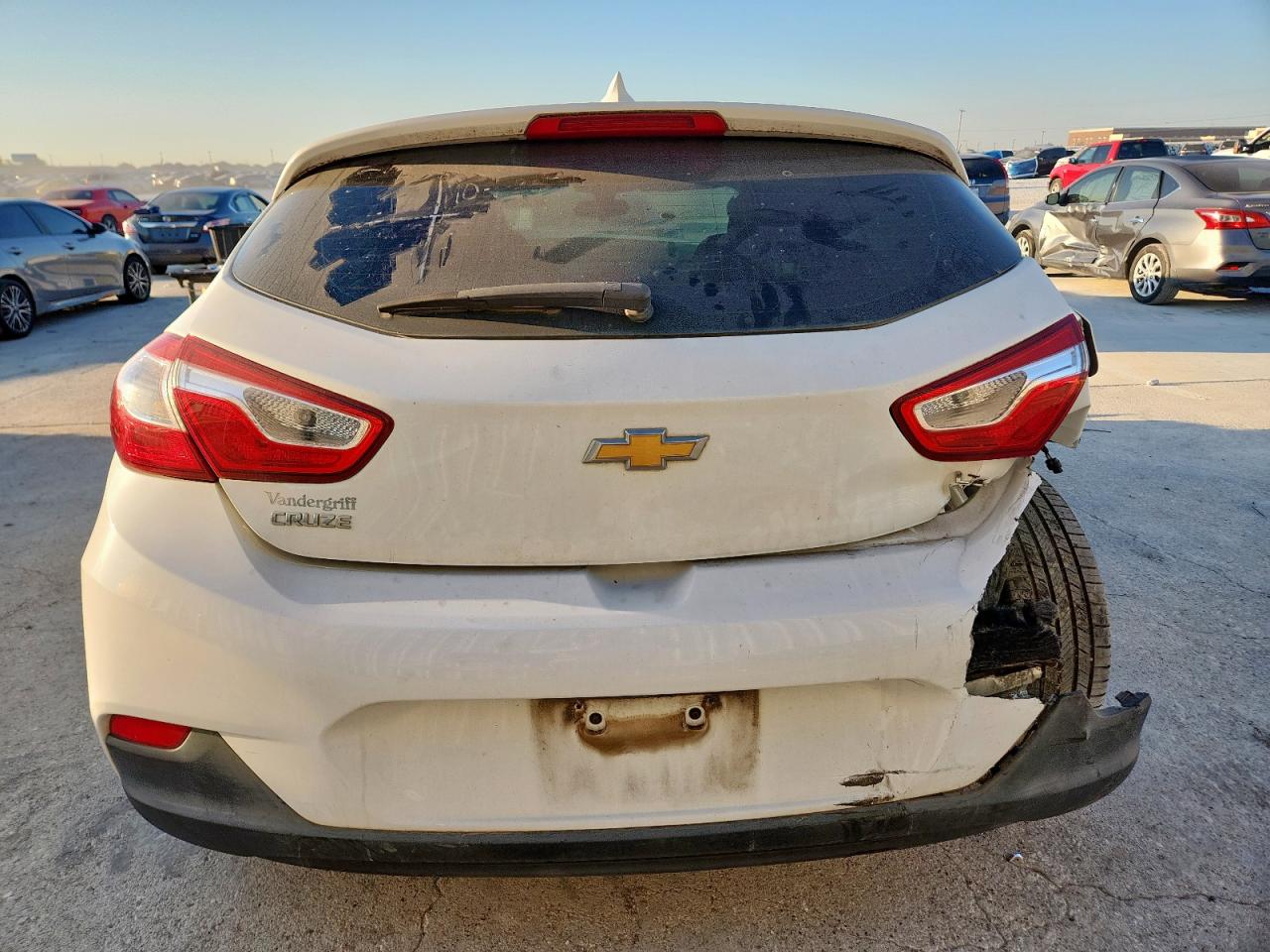 2017 Chevrolet Cruze Lt VIN: 3G1BE6SM2HS558233 Lot: 82287065