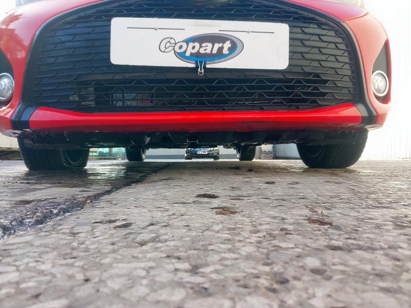 2015 TOYOTA YARIS 1.33 VVT-I SPORT 5DR