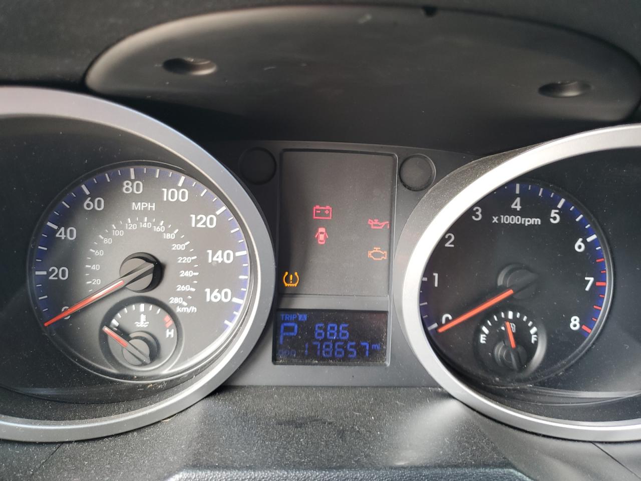 2010 Hyundai Genesis Coupe 3.8L VIN: KMHHU6KH0AU010031 Lot: 84573685