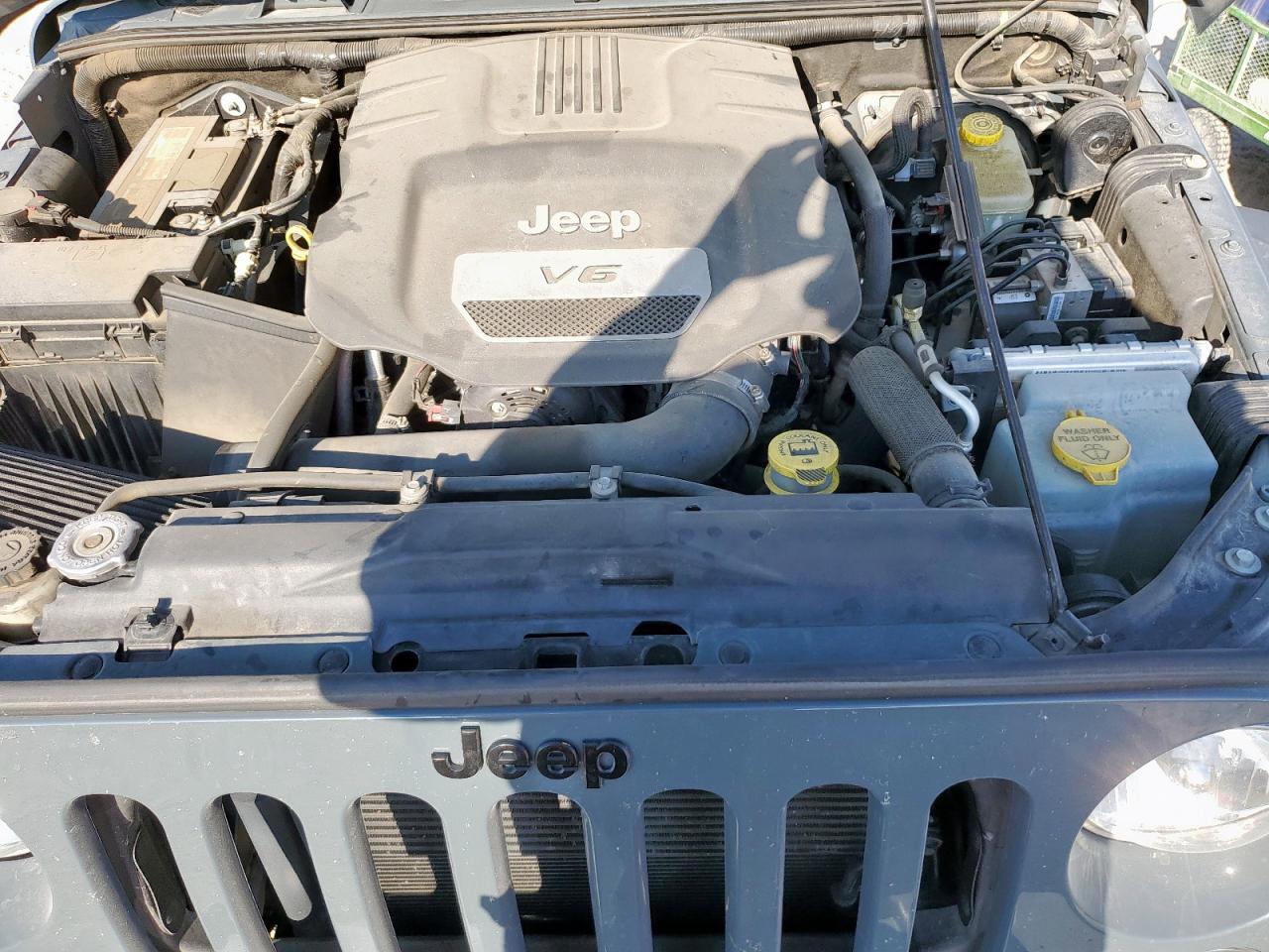 2015 Jeep Wrangler Unlimited Sport VIN: 1C4HJWDG9FL560178 Lot: 82398405