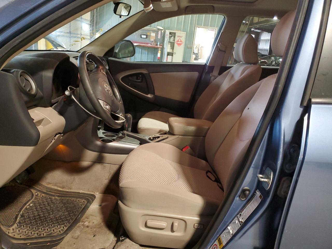 2008 Toyota Rav4 Limited VIN: JTMBD31V385140356 Lot: 84625665