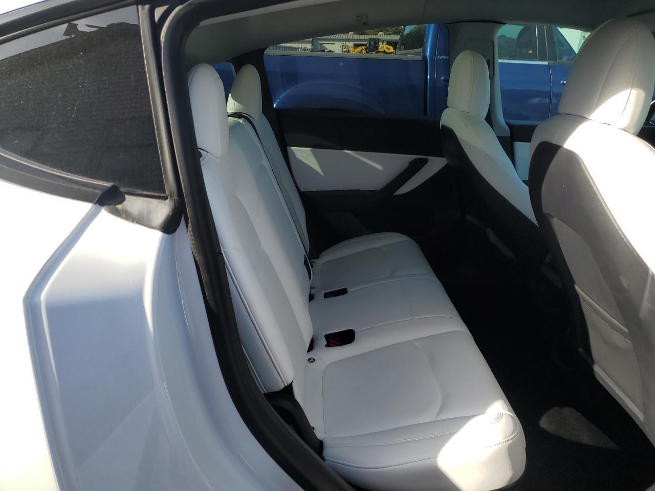 2021 Tesla Model Y VIN: 5YJYGDEE5MF144905 Lot: 84528345