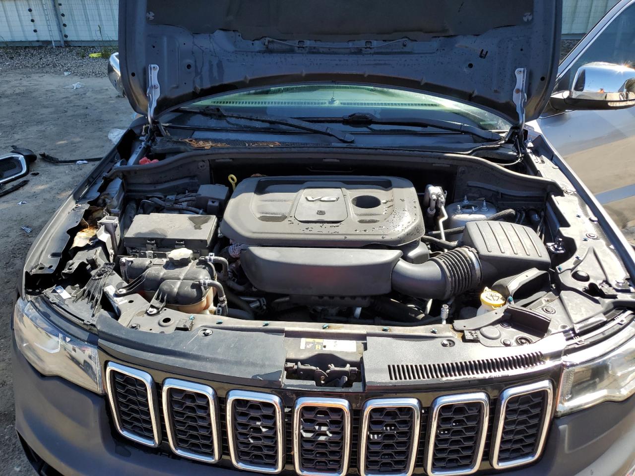 2018 Jeep Grand Cherokee Limited VIN: 1C4RJEBG5JC485571 Lot: 82130215