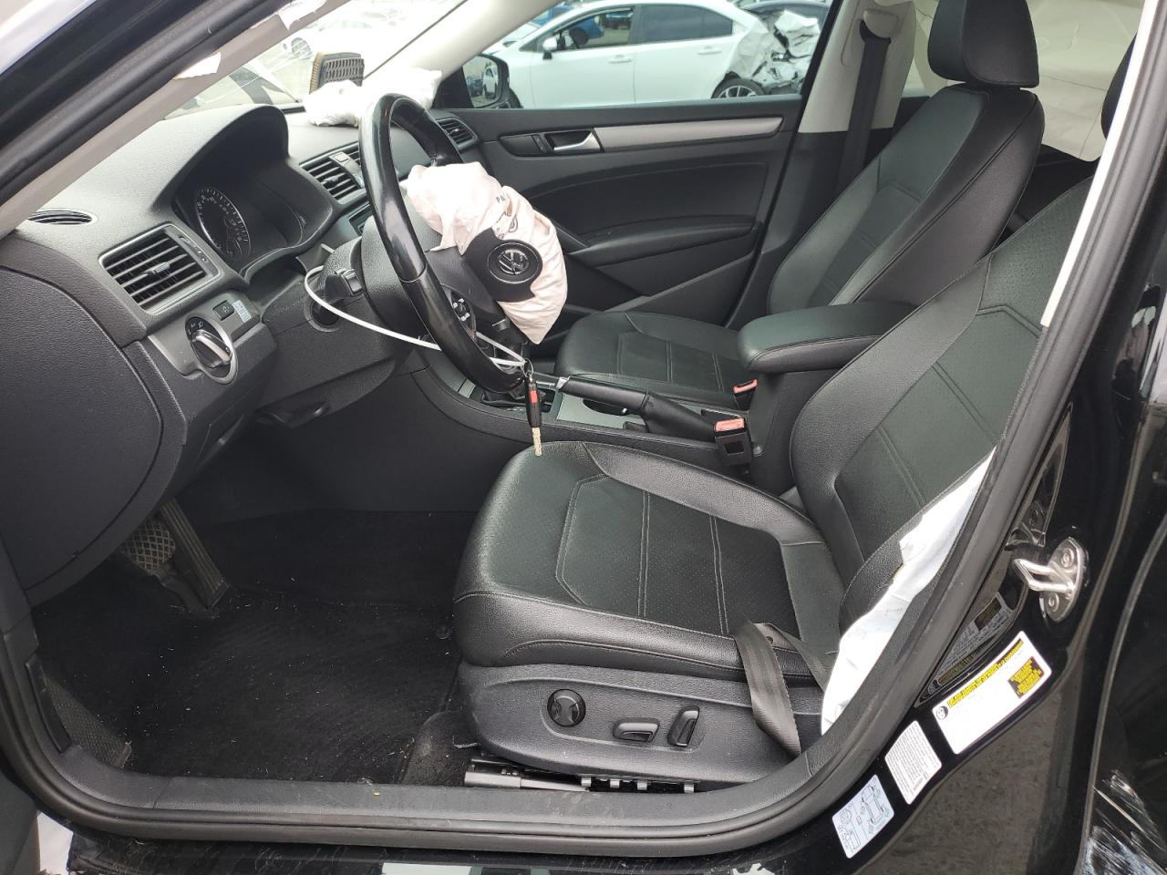 2015 Volkswagen Passat Se VIN: 1VWBV7A32FC053315 Lot: 85160455