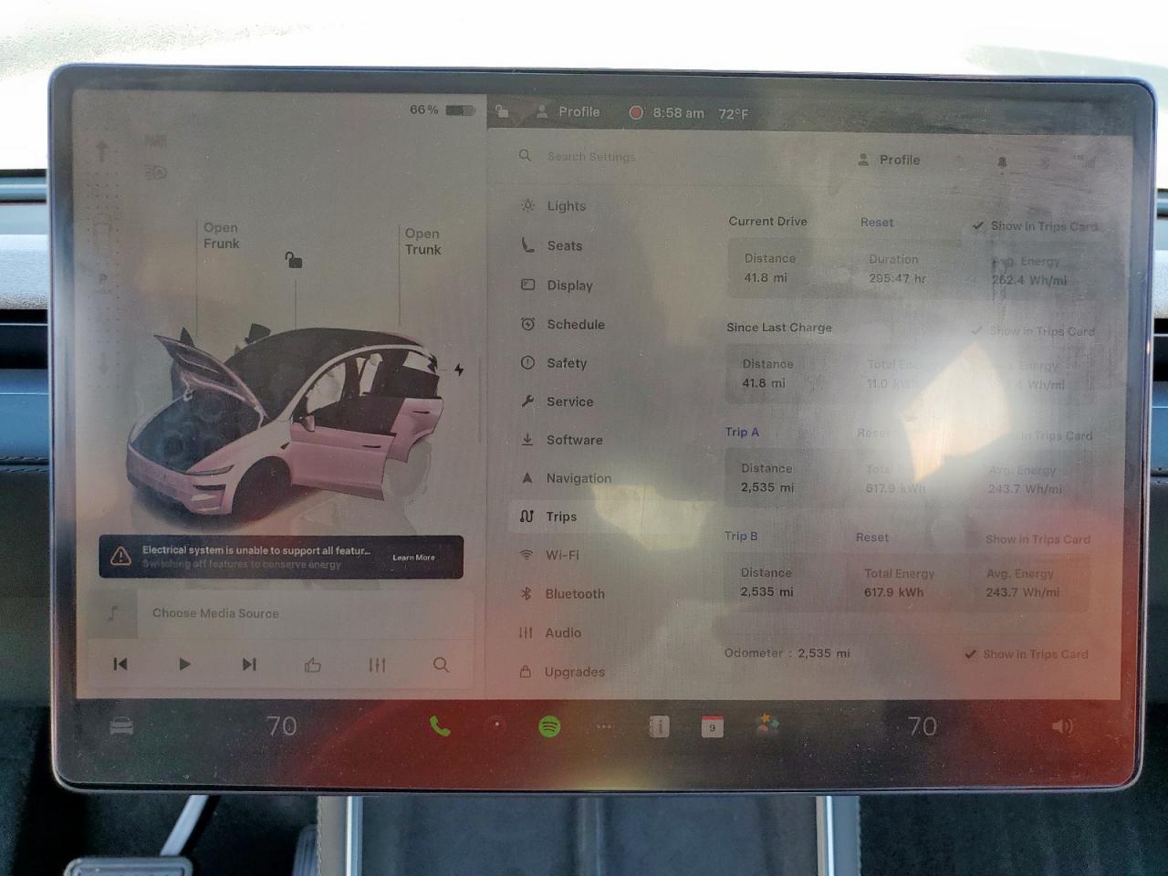 2026 Tesla Model Y VIN: 7SAYGDED0TA431512 Lot: 85927255