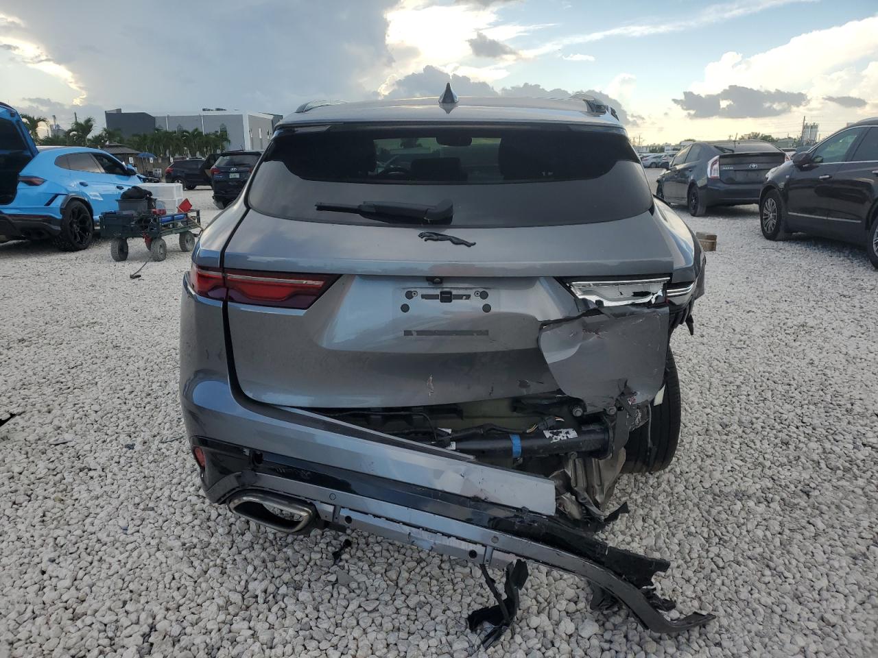 2024 Jaguar F-Pace R-Dynamic S VIN: SADCT2FU2RA722446 Lot: 87090075