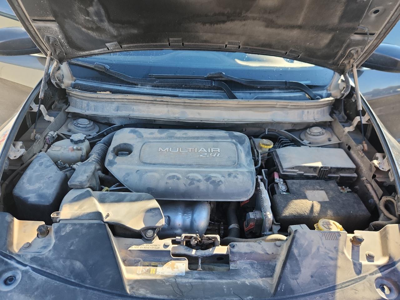 2015 Jeep Cherokee Latitude VIN: 1C4PJMCB8FW511171 Lot: 89539625