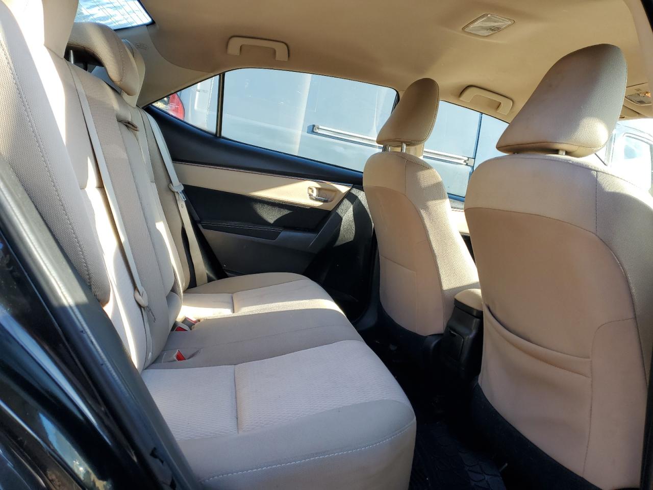 2015 Toyota Corolla L VIN: 2T1BURHE3FC241714 Lot: 84290315