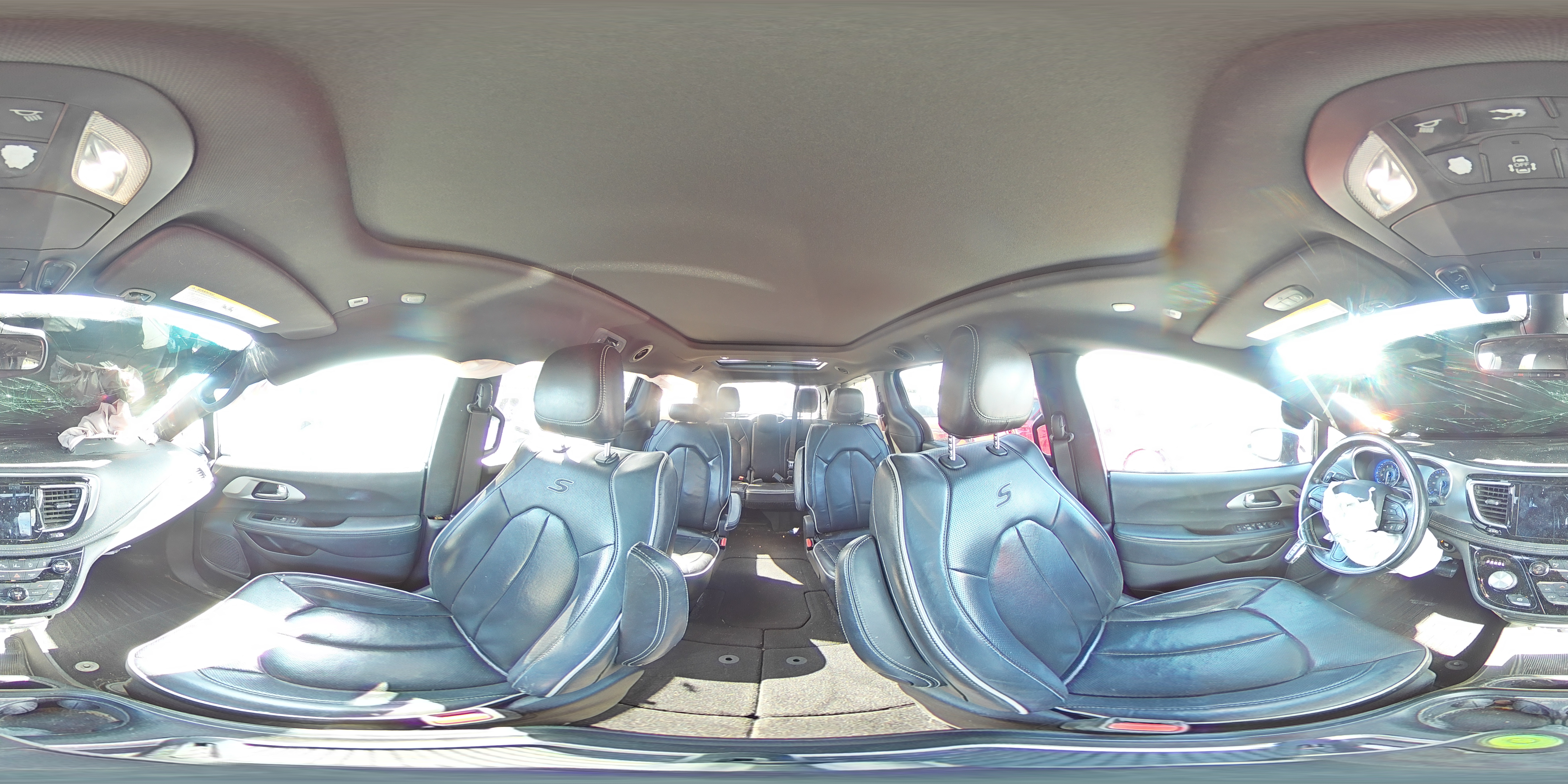 2018 Chrysler Pacifica Limited VIN: 2C4RC1GG9JR256751 Lot: 81938295