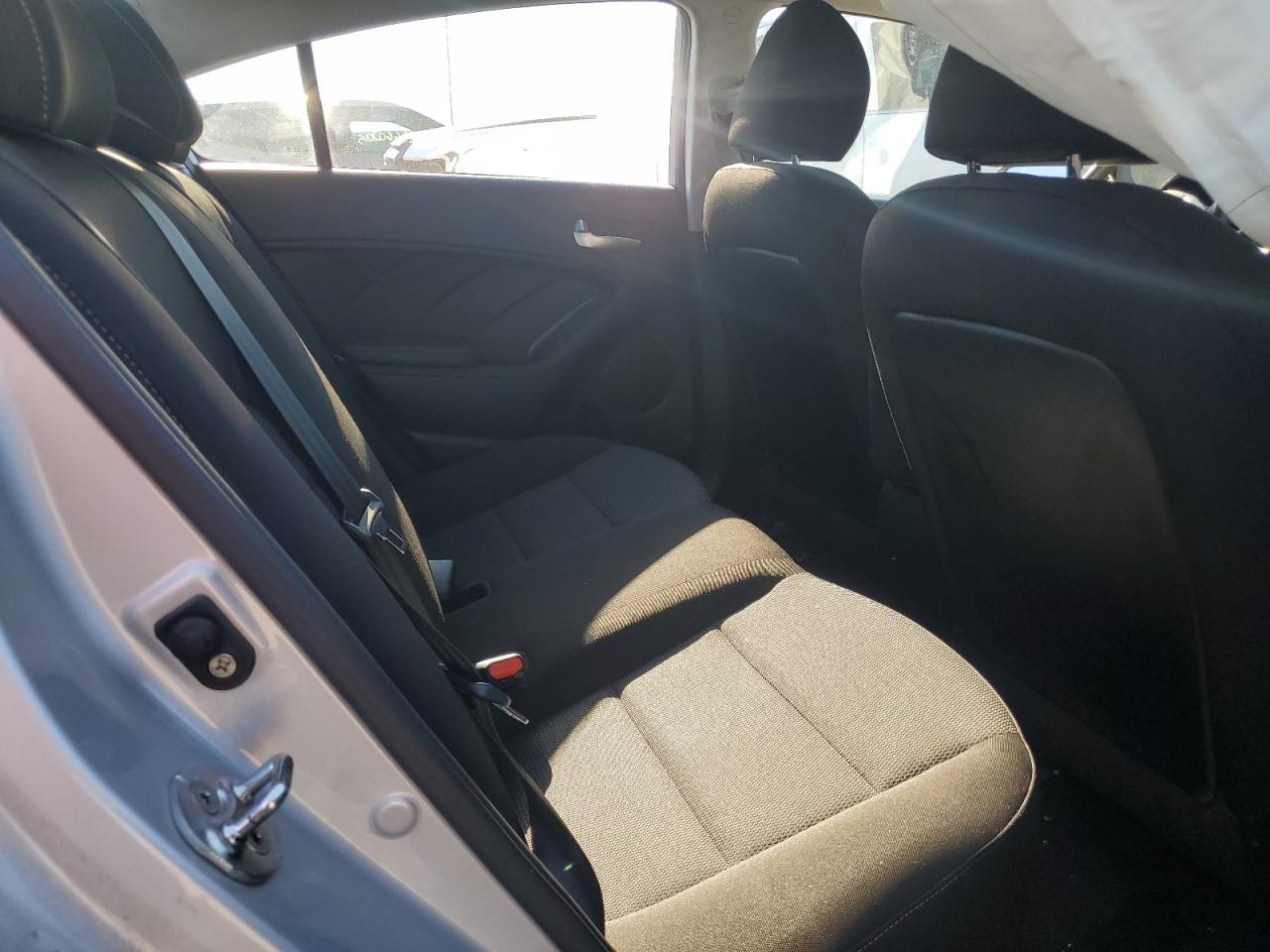 2018 Kia Forte Lx VIN: 3KPFK4A79JE274118 Lot: 82549755