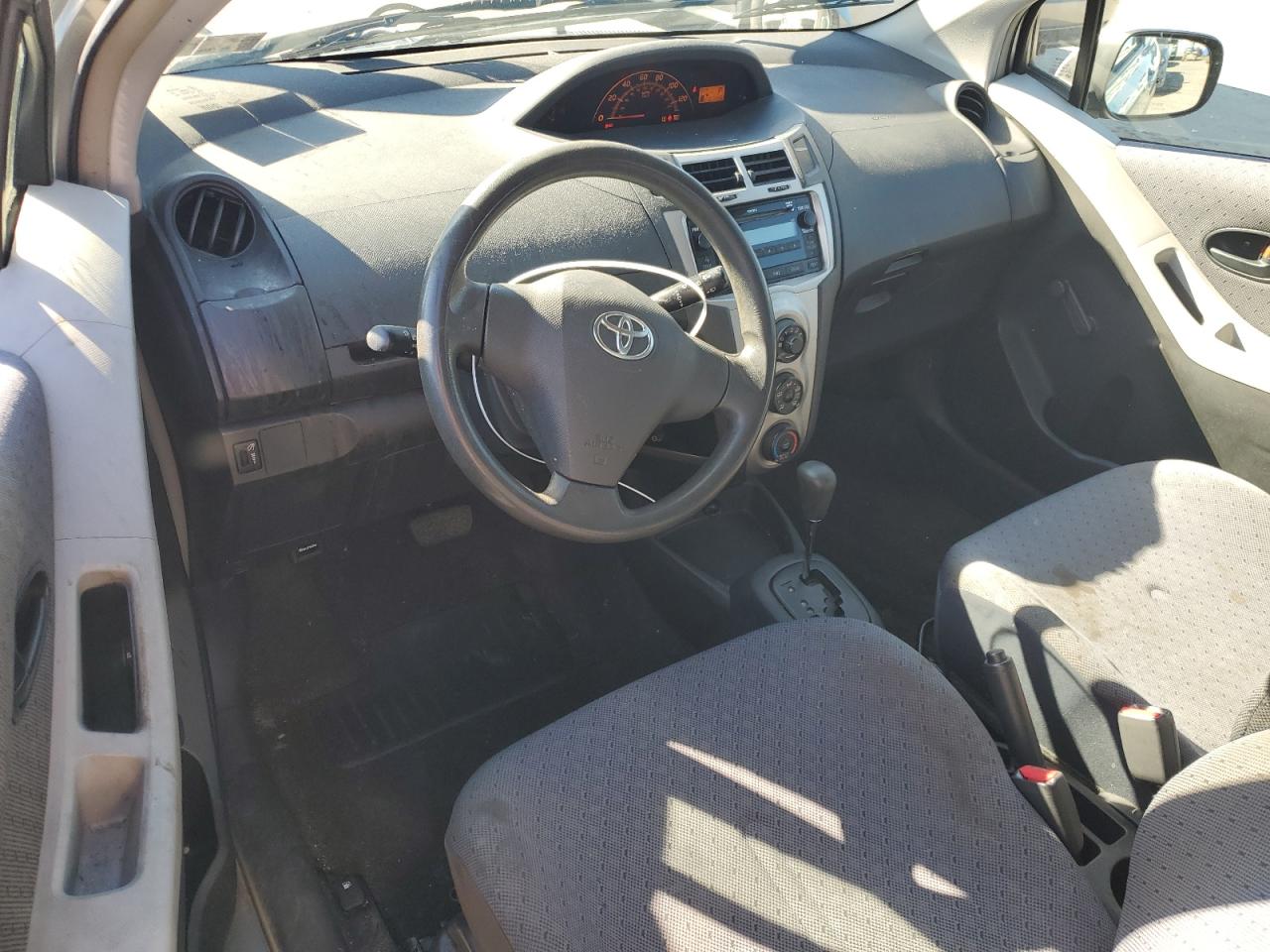 2009 Toyota Yaris VIN: JTDJT903795227714 Lot: 84748085