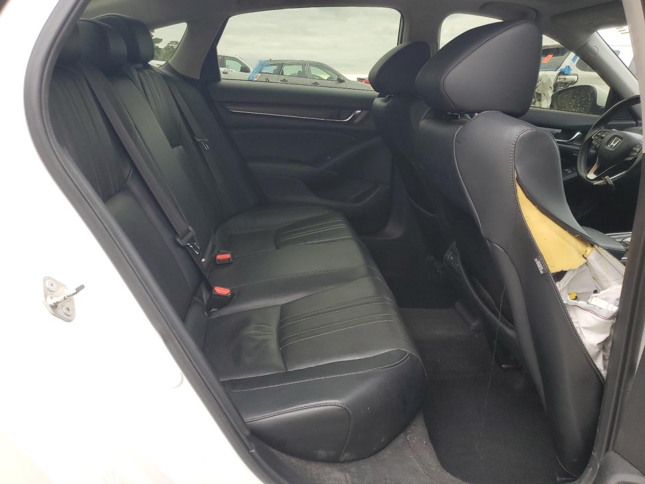 2018 Honda Accord Touring VIN: 1HGCV2F92JA032431 Lot: 90670265