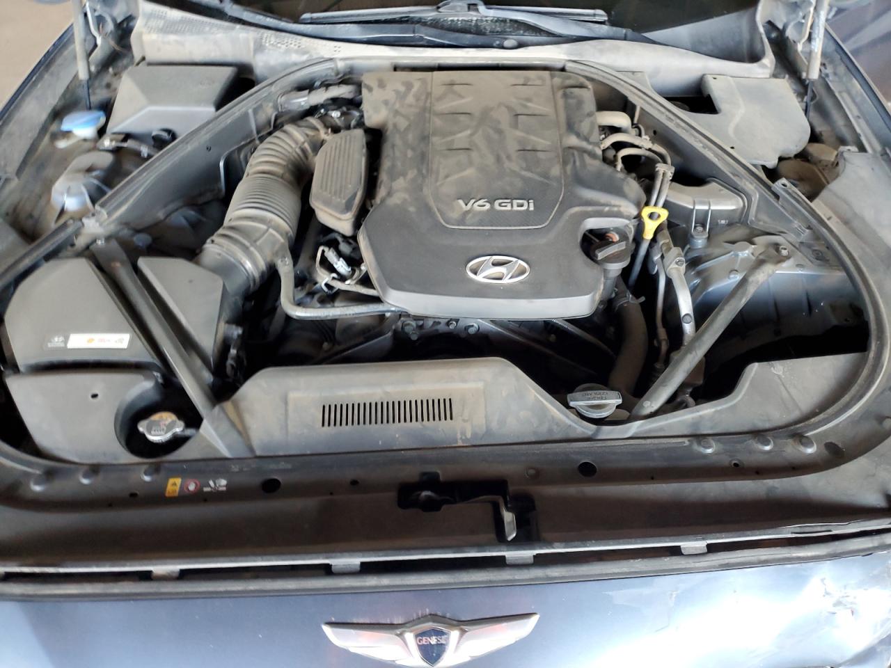 2015 Hyundai Genesis 3.8L VIN: KMHGN4JE1FU039940 Lot: 82191515