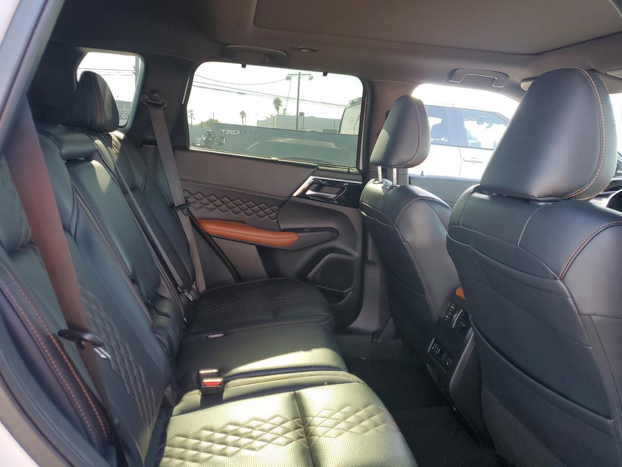 2024 Mitsubishi Outlander Sel VIN: JA4J3WA83RZ087785 Lot: 89689405