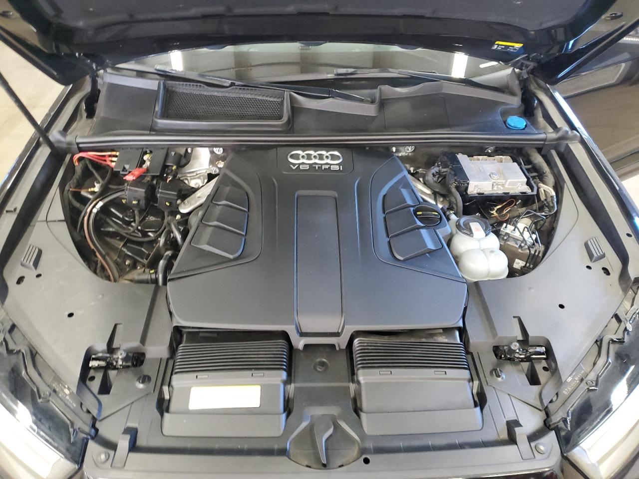 2017 Audi Q7 Prestige VIN: WA1VAAF7XHD056216 Lot: 84784325