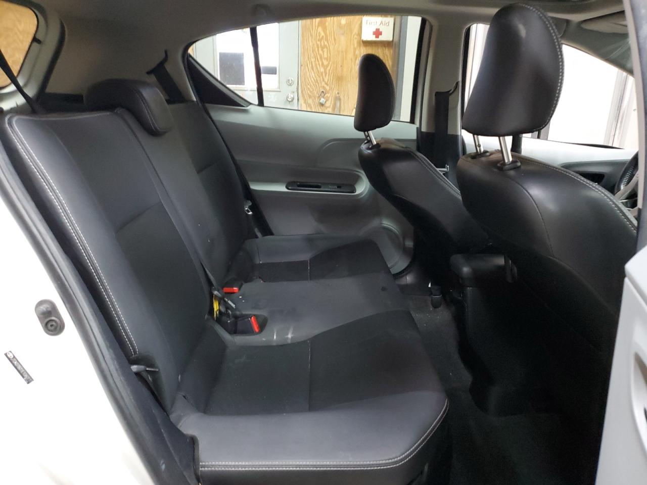 2014 Toyota Prius C VIN: JTDKDTB31E1060117 Lot: 86157005