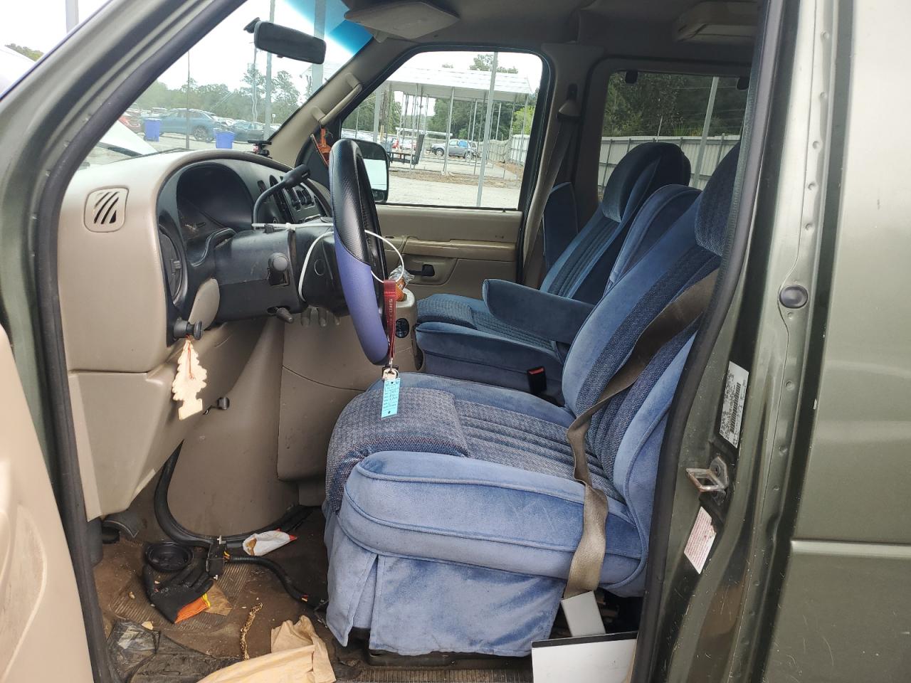 2002 Ford Econoline E150 Wagon VIN: 1FMRE11L32HB05560 Lot: 85108195