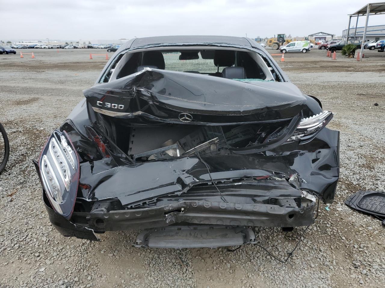 2015 Mercedes-Benz C 300 VIN: 55SWF4JB2FU092494 Lot: 85754745