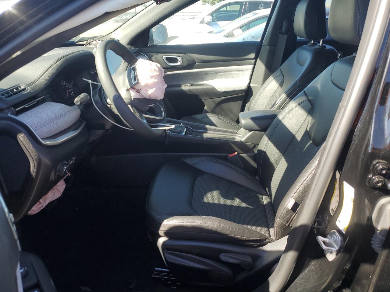 2025 Jeep Compass Latitude VIN: 3C4NJDBN2ST537218 Lot: 87094695