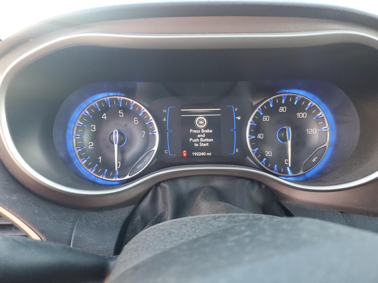 2018 Chrysler Pacifica Touring L VIN: 2C4RC1BG6JR192739 Lot: 90590145