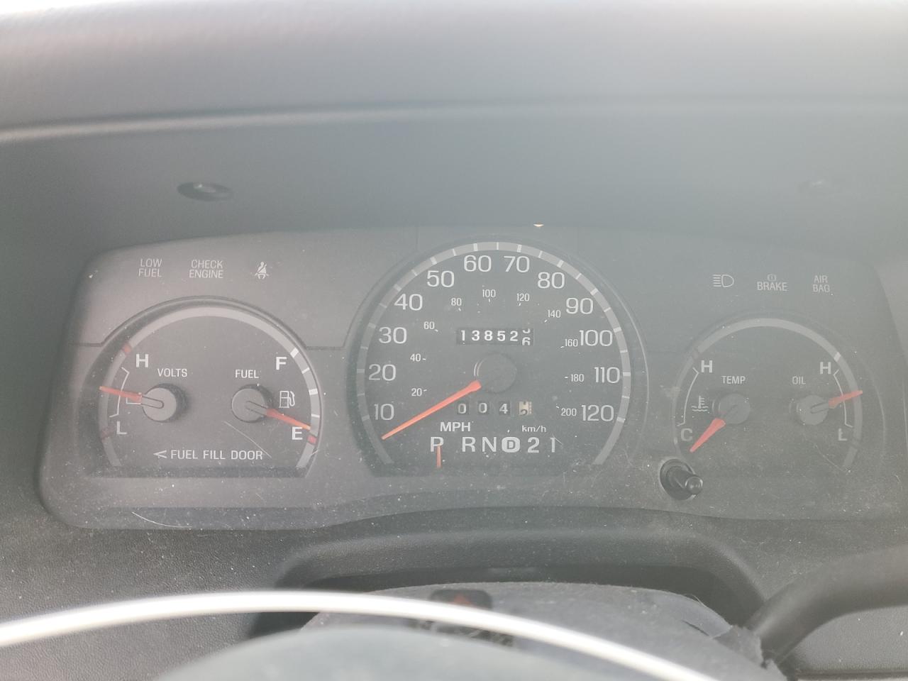 1998 Ford Crown Victoria VIN: 2FAFP73W8WX108316 Lot: 86147565