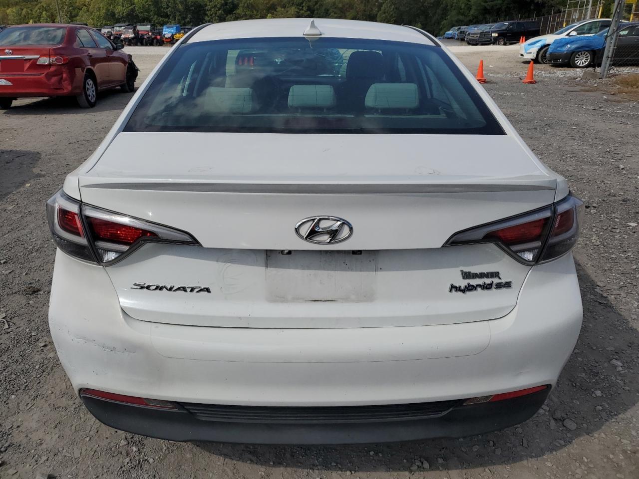 2017 Hyundai Sonata Hybrid VIN: KMHE24L31HA074297 Lot: 82219925