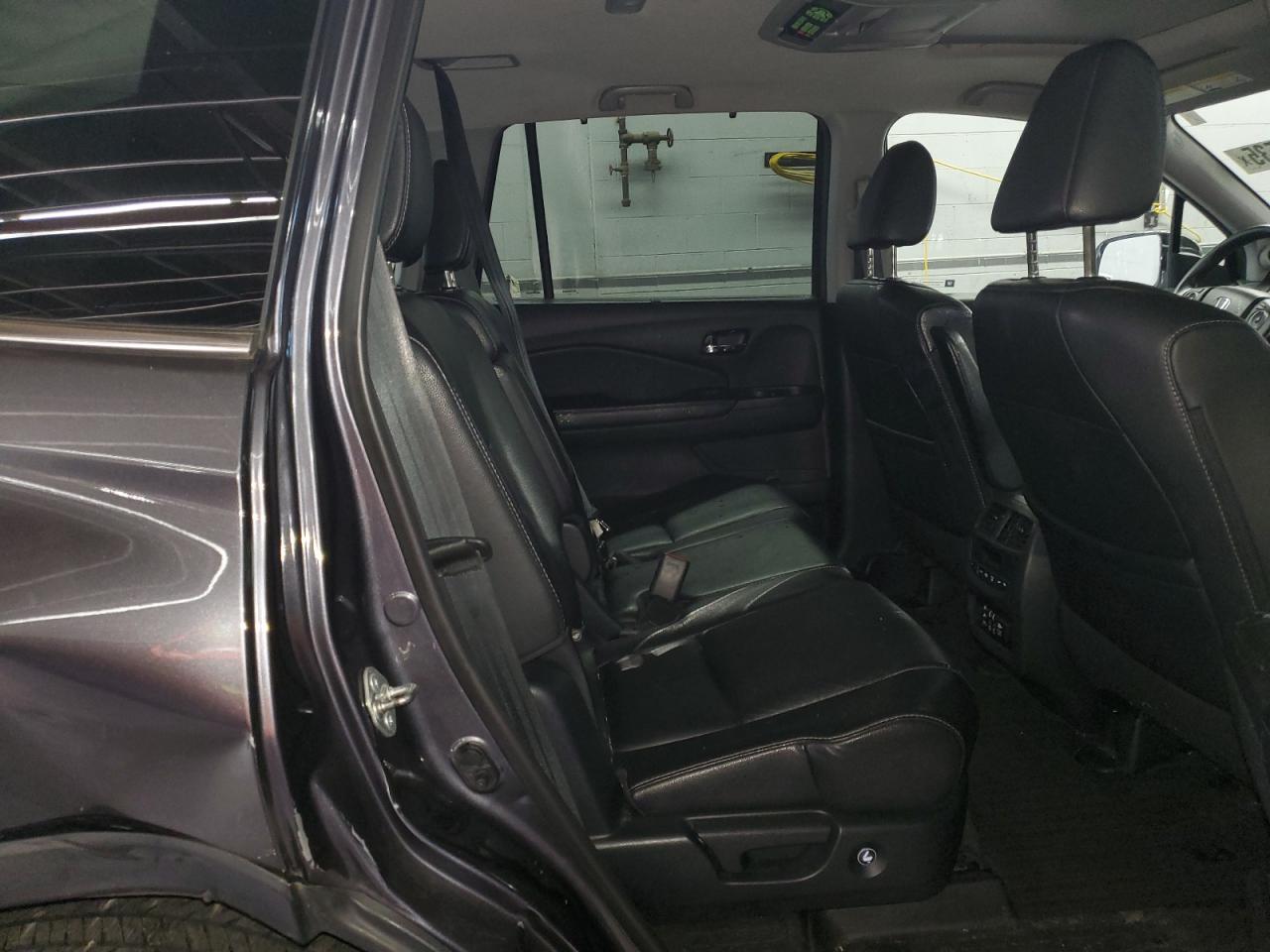 2017 Honda Pilot Touring VIN: 5FNYF6H99HB039173 Lot: 90883535