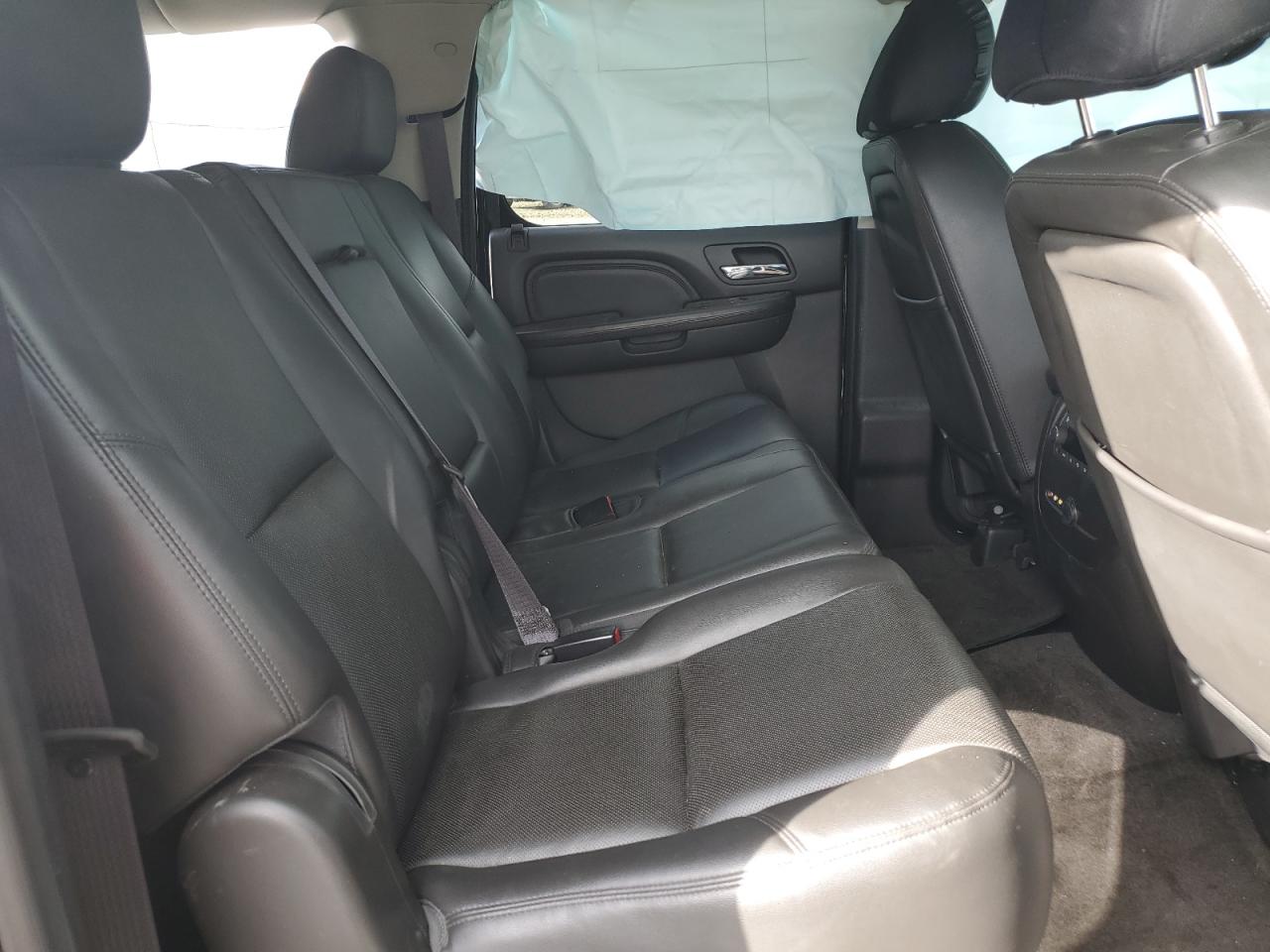 2013 GMC Yukon Xl Denali VIN: 1GKS2MEF2DR364434 Lot: 82218475