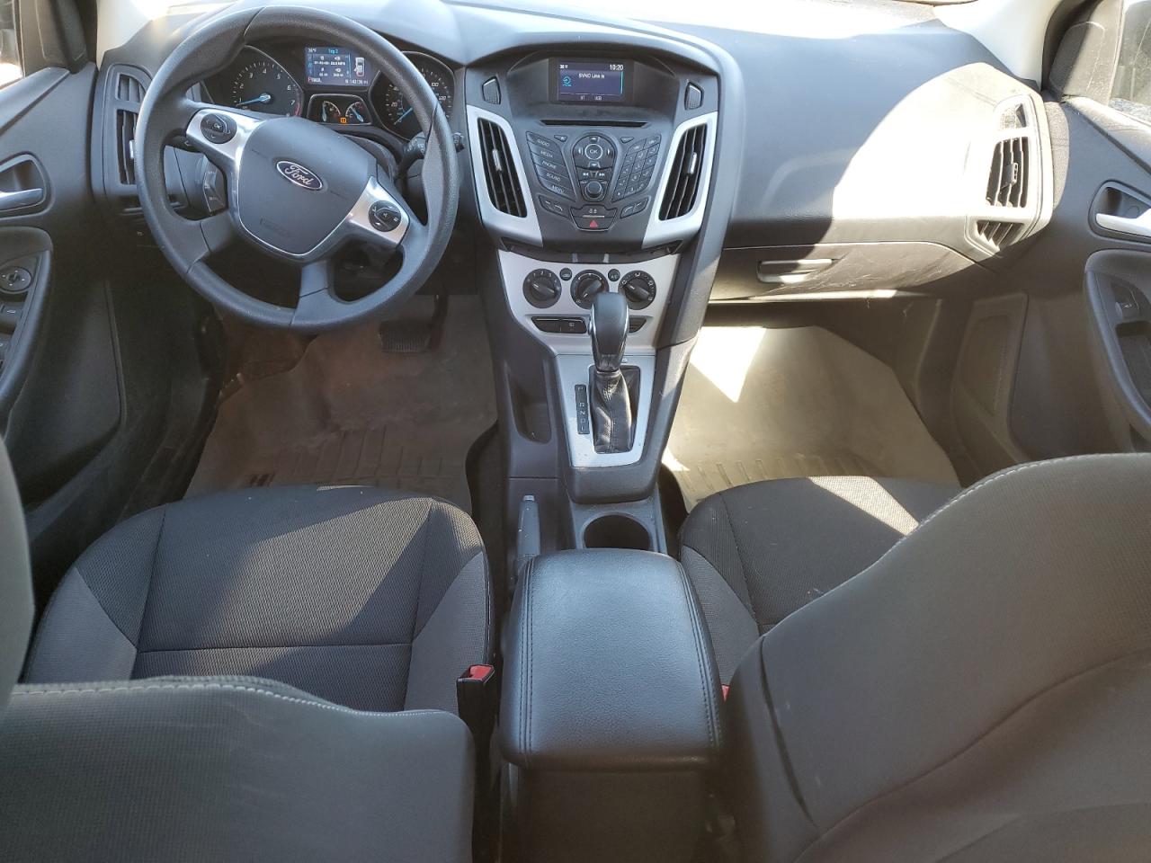 2014 Ford Focus Se VIN: 1FADP3K23EL325685 Lot: 86136705