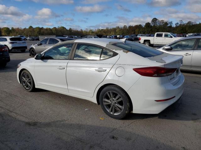  HYUNDAI ELANTRA 2017 Белы