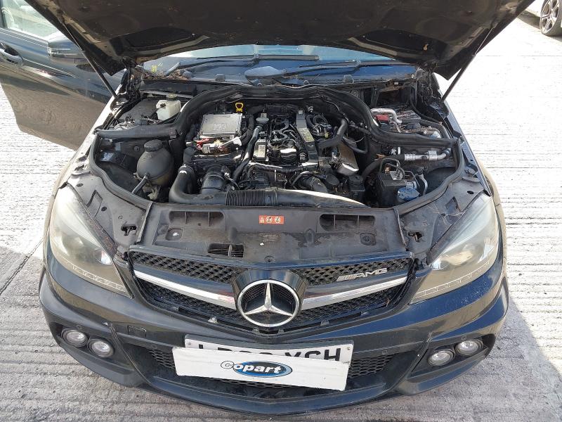 2011 MERCEDES-BENZ C CLASS C200 CDI BLUEEFFICIENCY EXECUTIVE SE 4DR AUTO