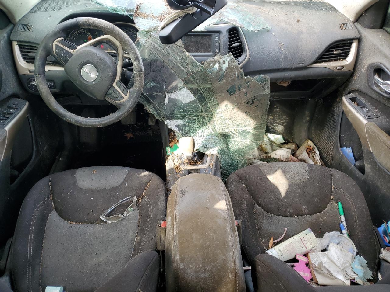 2018 Jeep Cherokee Latitude VIN: 1C4PJMCB4JD597650 Lot: 85484545