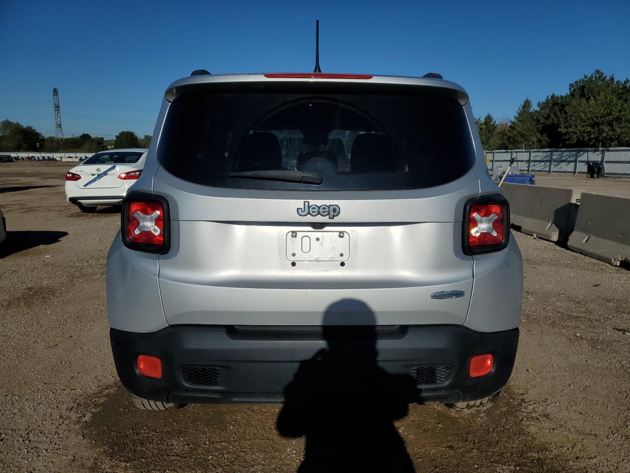 2017 Jeep Renegade Latitude VIN: ZACCJABB2HPE41228 Lot: 81445865