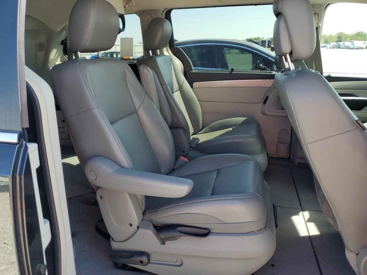 2013 Volkswagen Routan Se VIN: 2C4RVABG5DR724755 Lot: 84599565