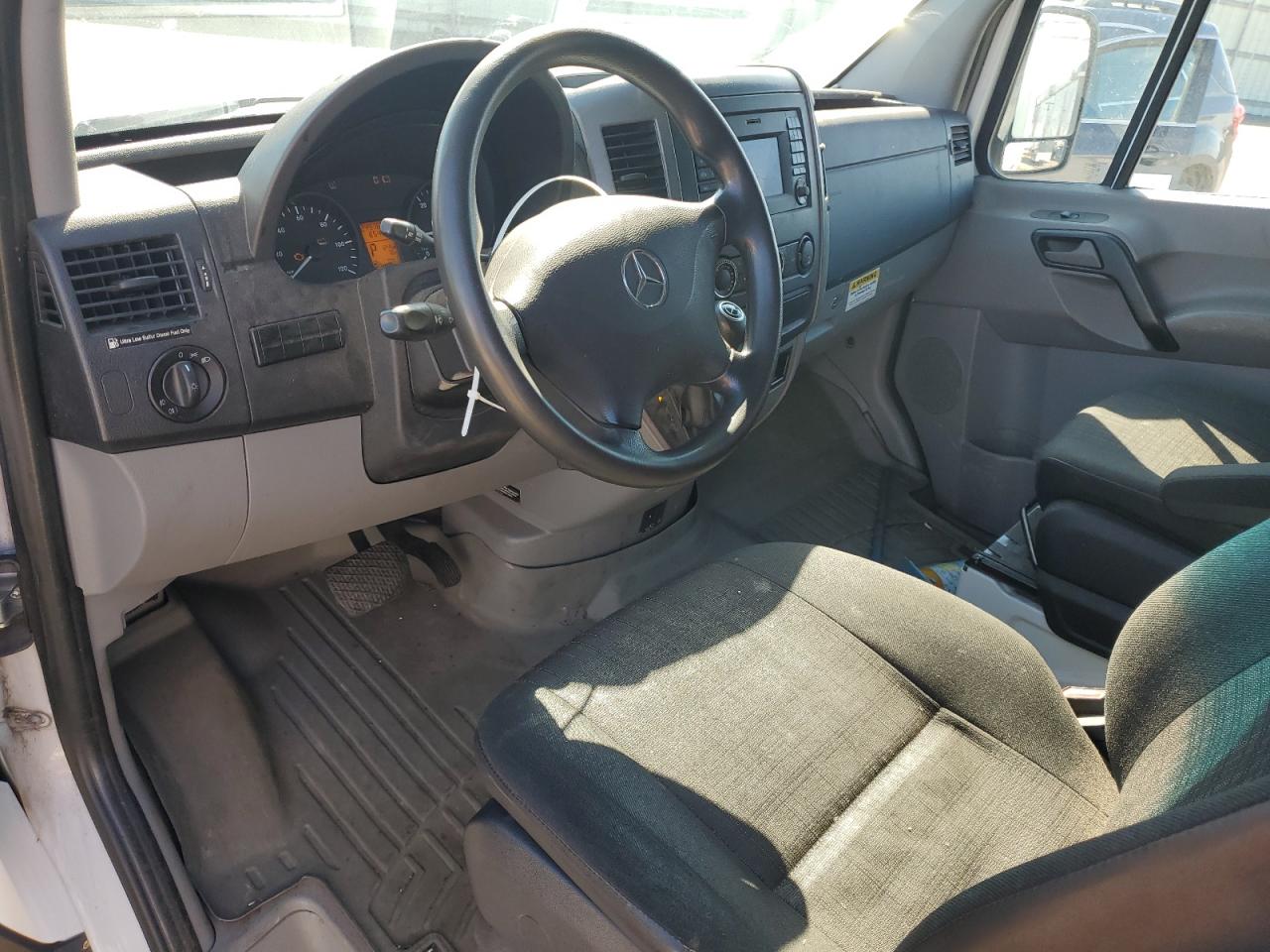 2014 Mercedes Benz Sprinter Utility / Service Van VIN: WD3PE8CC5E5868990 Lot: 89439765