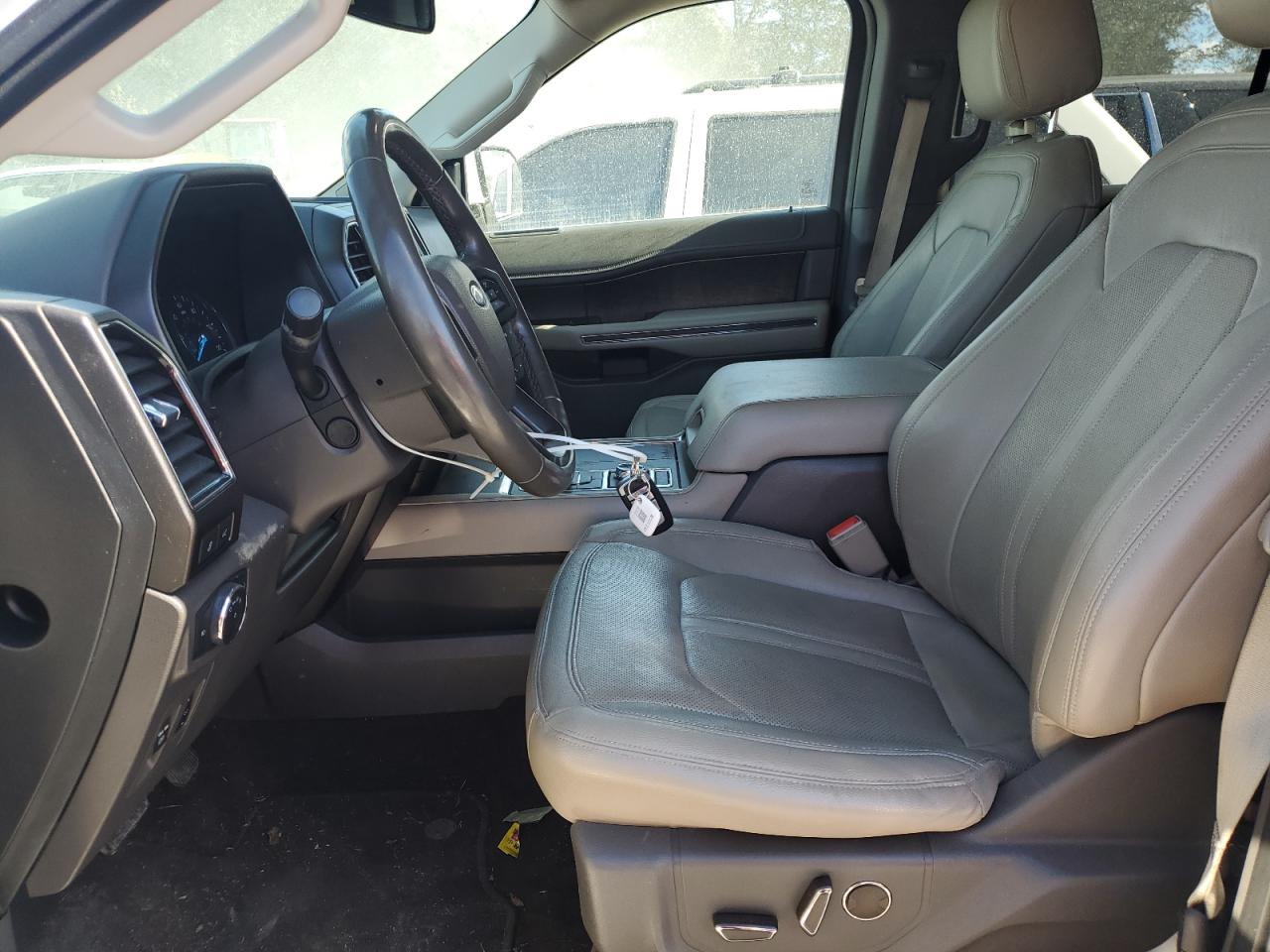 2019 Ford Expedition Limited VIN: 1FMJU2AT8KEA10564 Lot: 84724065