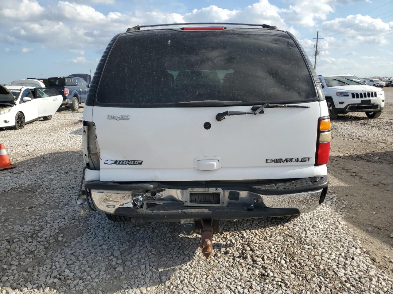 2004 Chevrolet Tahoe C1500 VIN: 1GNEC13Z24R121621 Lot: 82618205