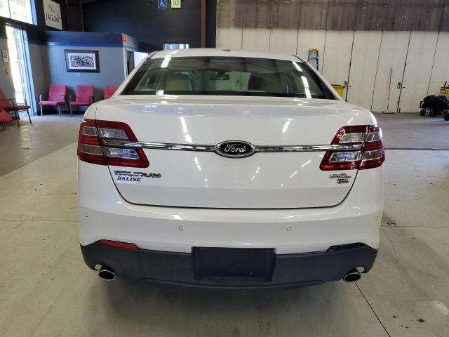 Sedans FORD TAURUS 2013 Biały