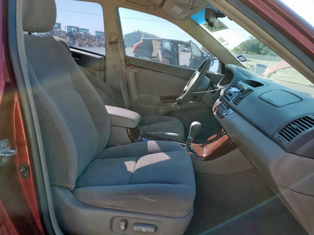 2005 Toyota Camry Le VIN: 4T1BE32K95U058405 Lot: 82394945