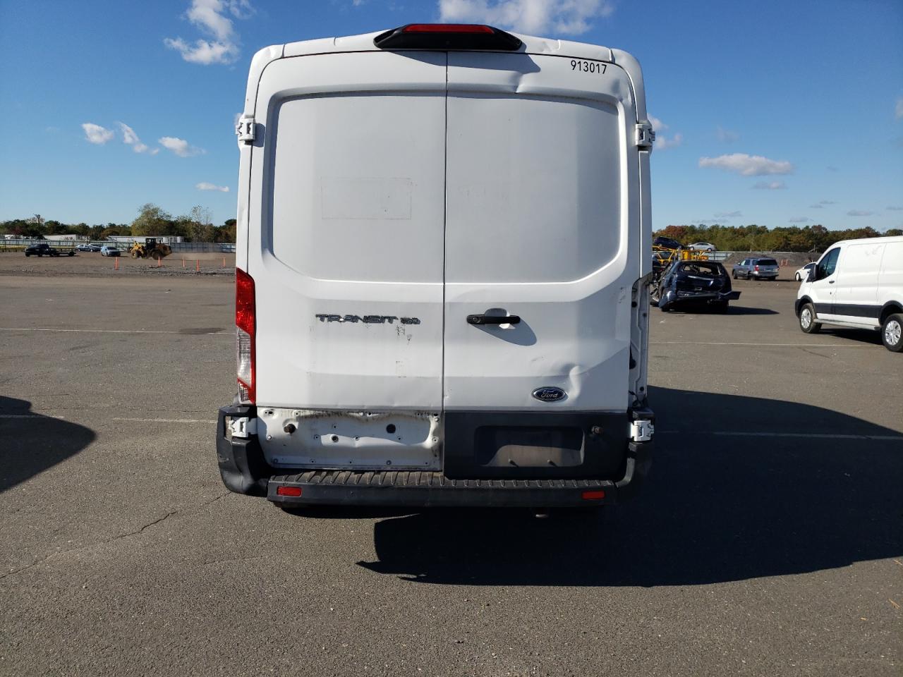 2019 Ford Transit Delivery Van VIN: 1FTYE2CM0KKB35632 Lot: 86290375