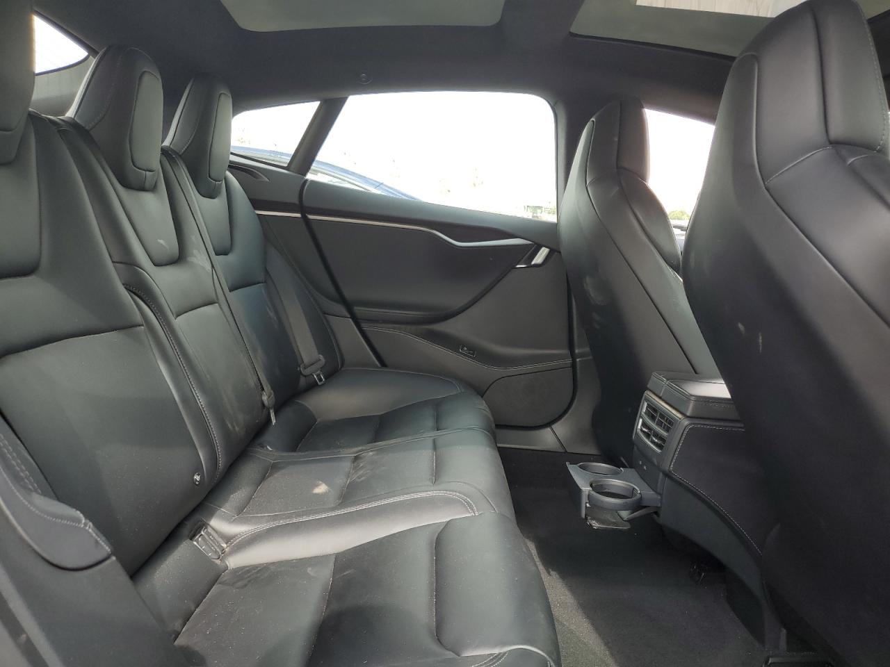 2018 Tesla Model S VIN: 5YJSA1E25JF296450 Lot: 85592025