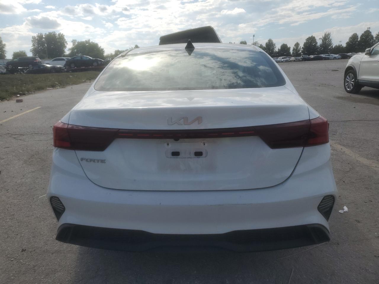 2024 Kia Forte Lx VIN: 3KPF24AD9RE768044 Lot: 85311815