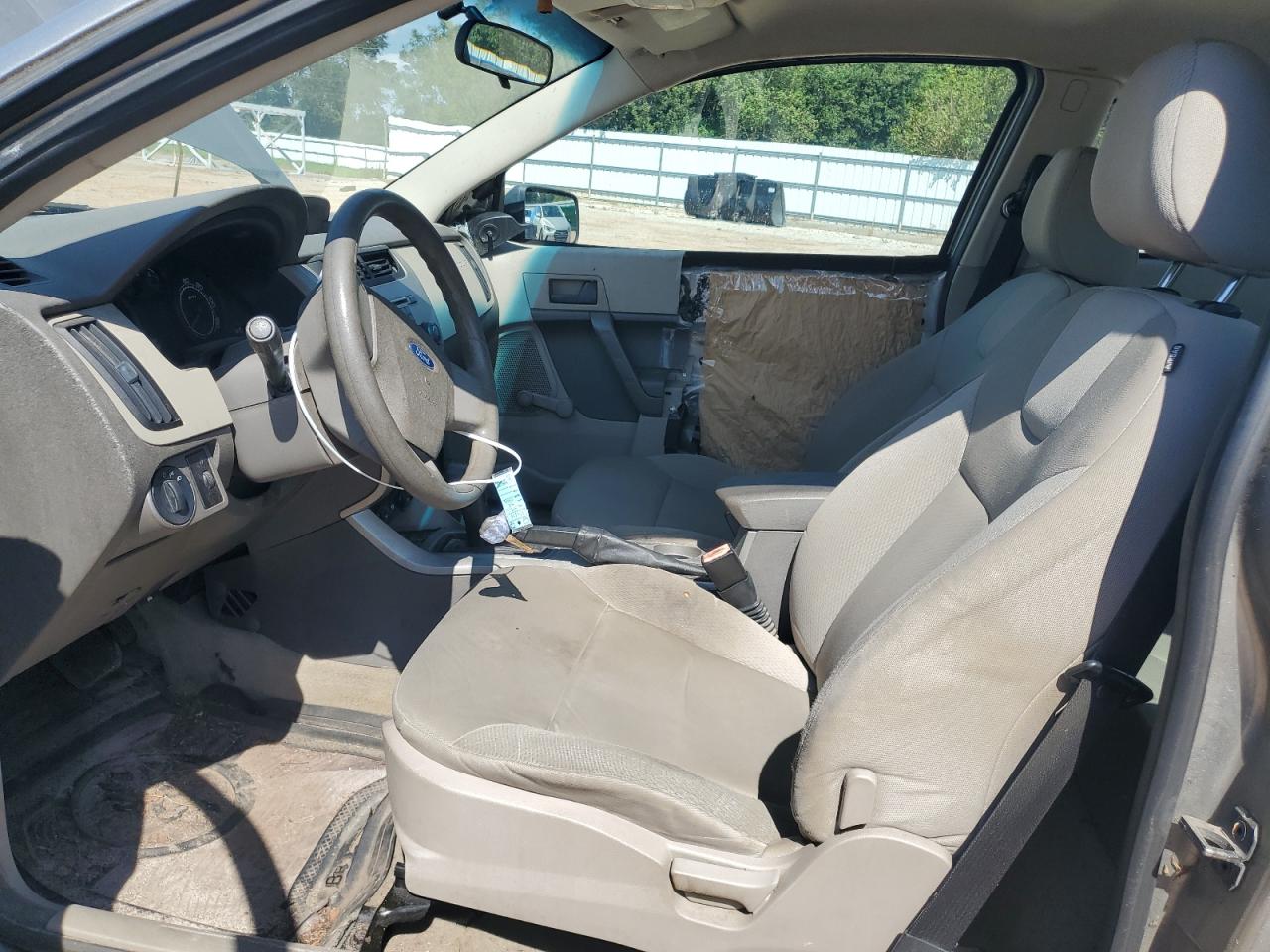 2008 Ford Focus S/Se VIN: 1FAHP32N98W155606 Lot: 85767685