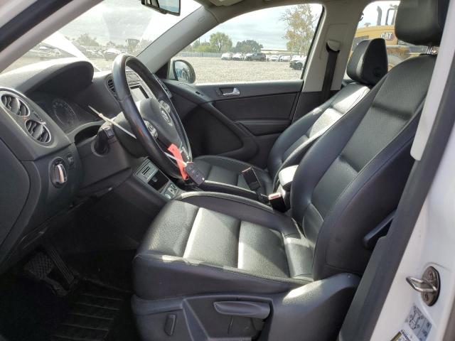  VOLKSWAGEN TIGUAN 2016 Белы