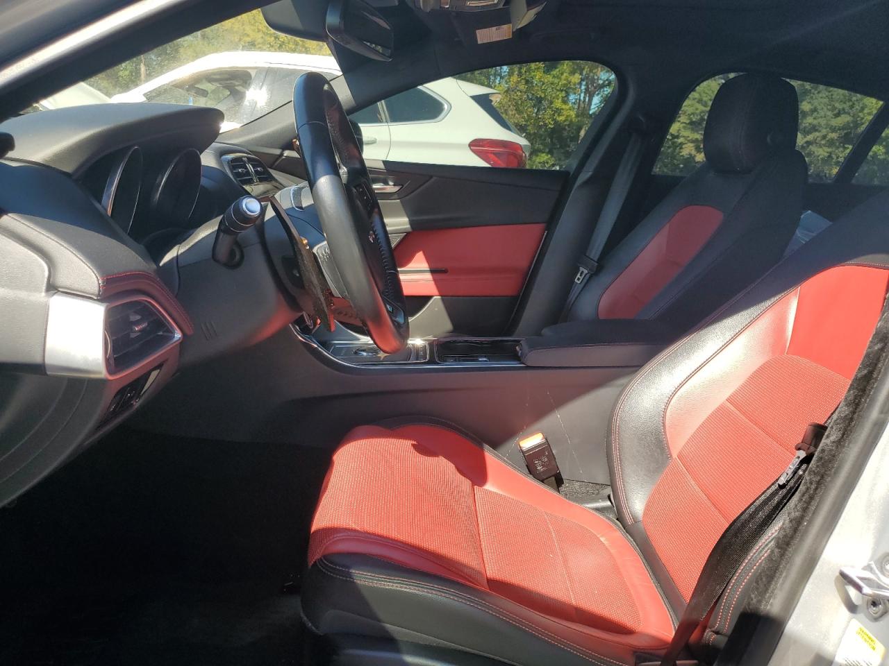 2017 Jaguar Xe R - Sport VIN: SAJAL4BV3HA976552 Lot: 82269225