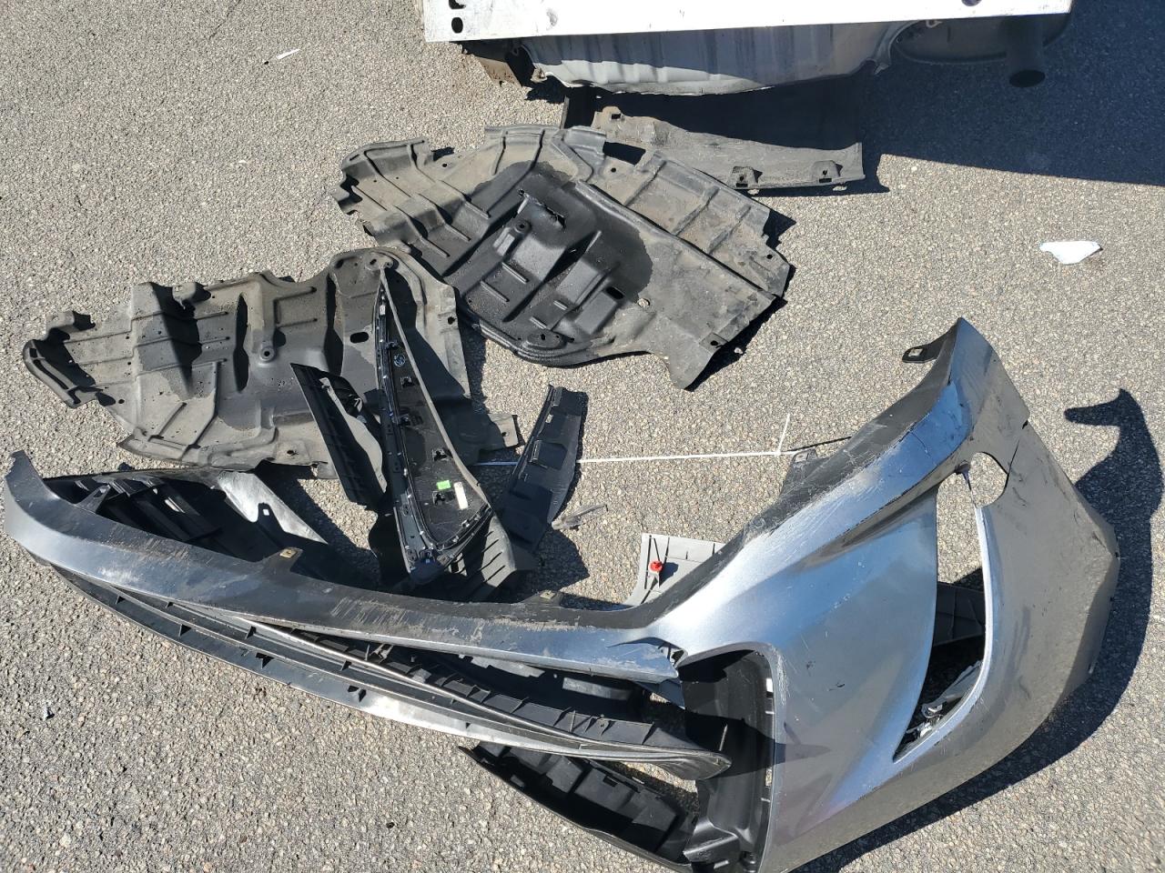 2016 Toyota Camry Le VIN: 4T1BF1FK8GU570199 Lot: 84770055