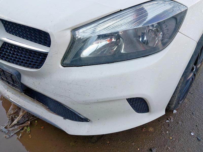 2016 MERCEDES-BENZ A 180 D SE 