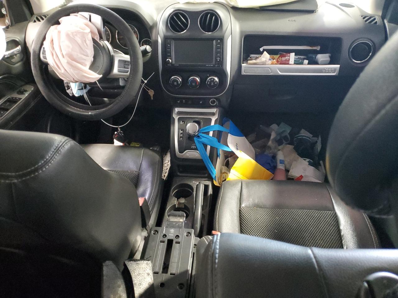 2015 Jeep Compass Latitude VIN: 1C4NJDEB2FD170155 Lot: 84920955